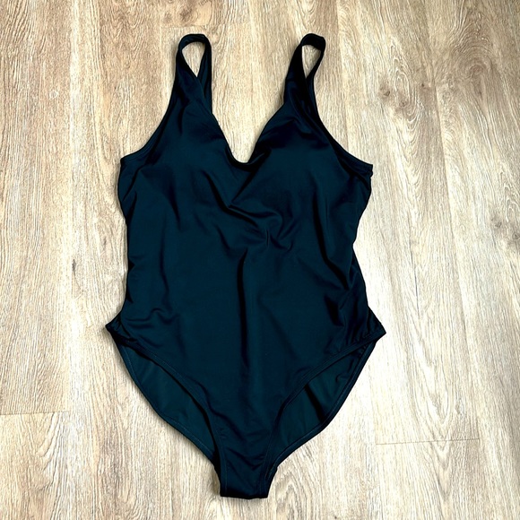 Athleta Other - Athleta Seychelles one piece swim suit.  Size L.